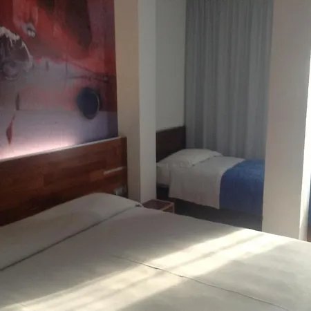 Alloggi Taverna Caorlina Oda ve Kahvaltı 4*