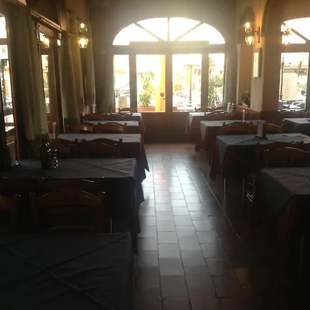 Couette-café Alloggi Taverna Caorlina 4*